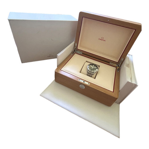 Montre Omega Seamaster GMT chronometer limited édition 50 years