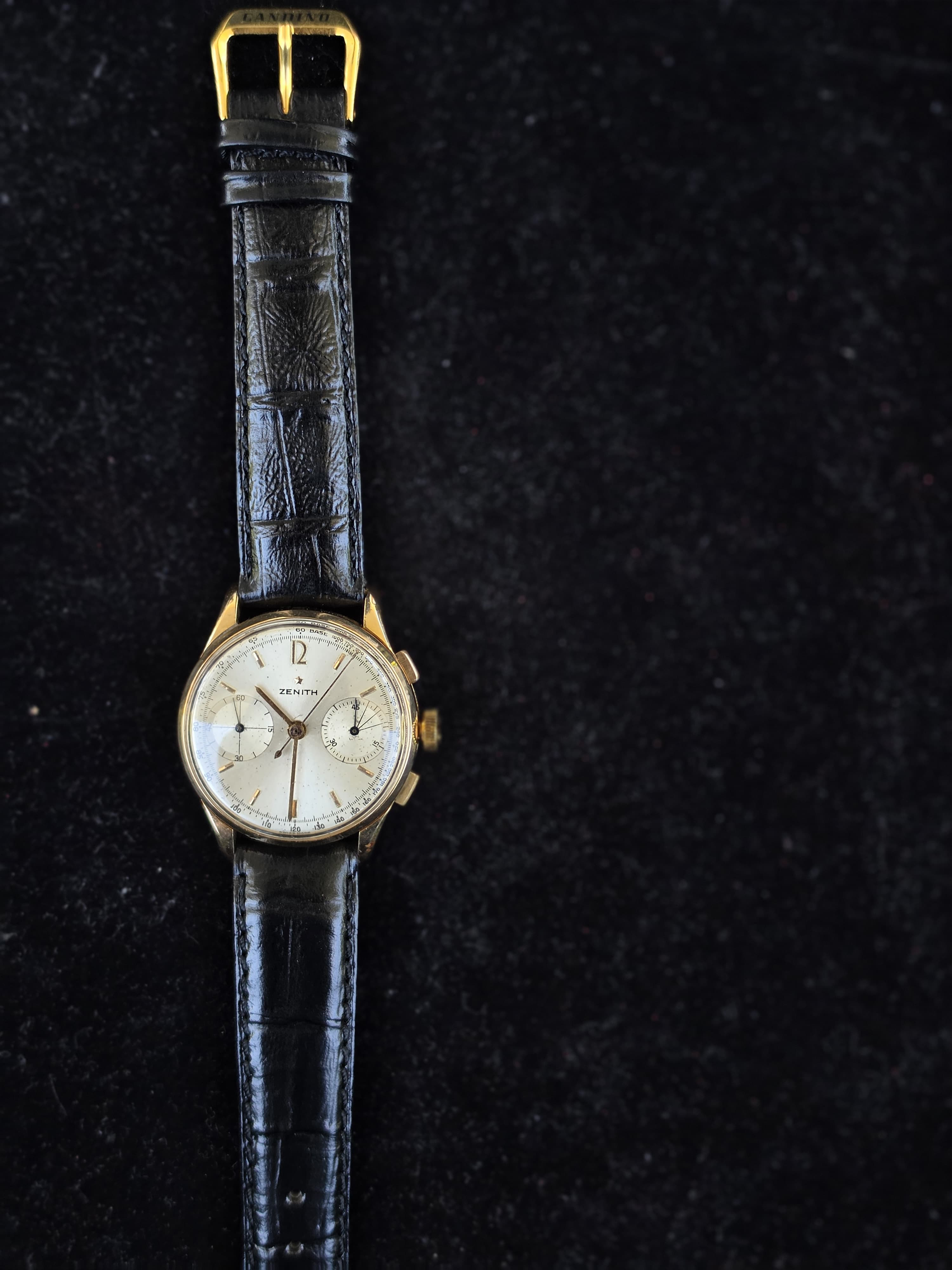 Montre Zénith chronographe calibre 146 D en or rose 18k